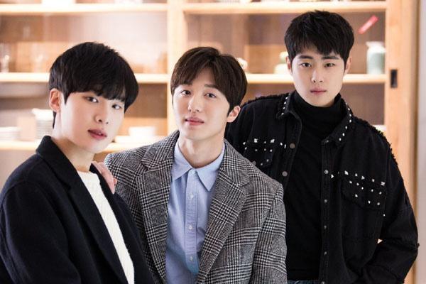 这部韩剧不仅有老戏骨也有小鲜肉,城堡里的孩子们表现太圈粉