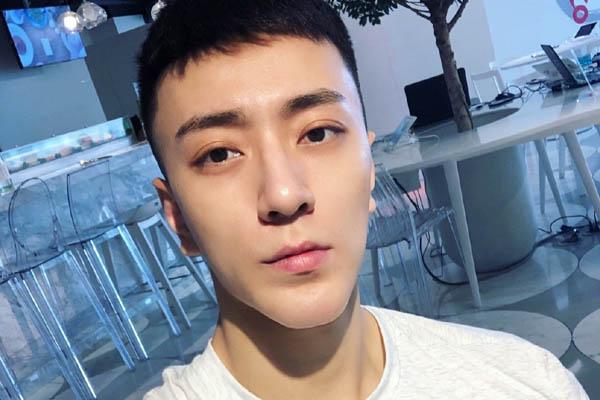 曾是《我型我秀》人气冠军的他,如今表示穷途末路