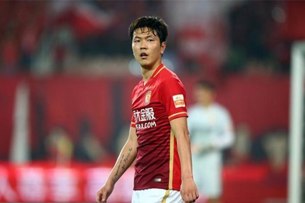 这名成就恒大霸业的欧巴终惜别广州转战j联赛