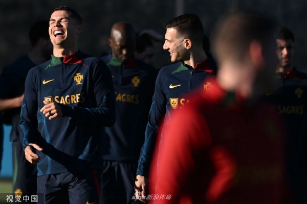 市场快讯-""-内娱唯逐一个说教但不厌恶的女明星, 刘嘉玲的真诚在她眼前弱爆了