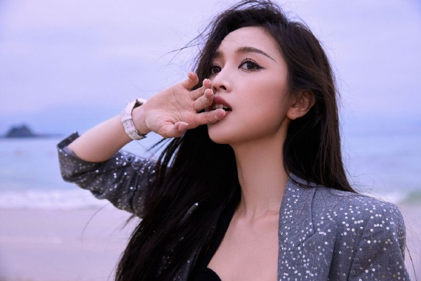 经济动态-""-不得不平！这三个生肖就是“强者代名词”，，，，，始终靠自己打拼天下，，，，，为了目的拼尽全力，，，，，决断时快准狠，，，，，这般劲头，，，，，妥妥要成绩非凡人生！_属鸡_事业