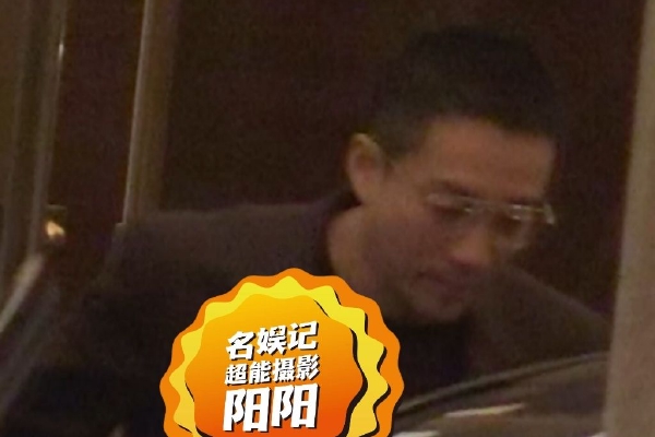 首次披露！我军新型潜艇执行远航使命画面曝光