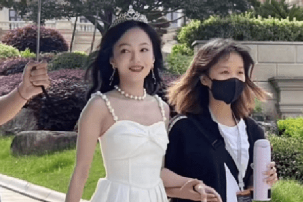 王者荣耀姬小满享受的翻白眼流口水吐舌头图片 姬小满脸红...