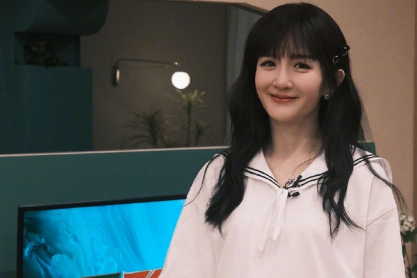 突发事务-""-《新生》周刊：抗战中的头脑火炬