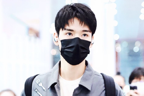 速报-""-留美学子归国分享履历 称留学外洋须有自制力