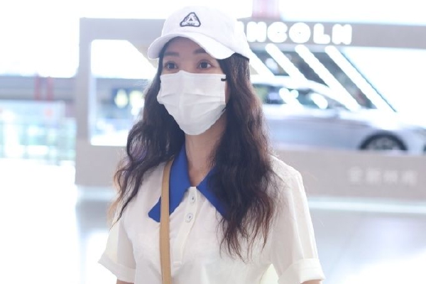 财经热门-""-3609万元！山西前首富杨建新800万股股份被拍卖，，，，，，或被着名牛散韩莉莉接盘