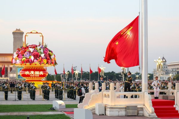 阅兵结束观礼席座椅去哪了?来首钢园找答案! 阅兵结束观礼席座椅去哪了?来首钢园找答案!