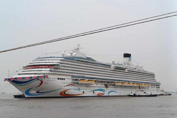 《六人轮换C1个感受》美剧在线寓目_大陆美剧细节图