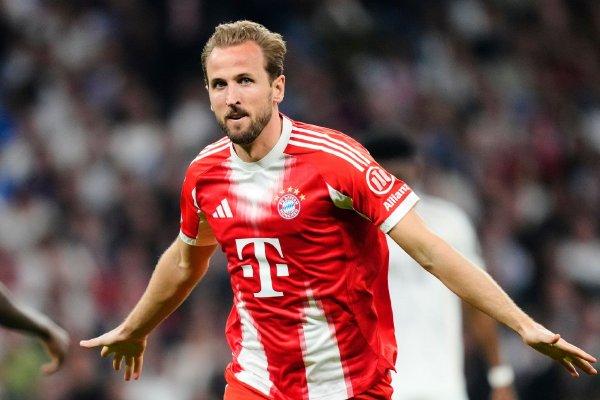 ���¼���,����ɫ��׳�����¡������µ��������Ȱ�װͼ