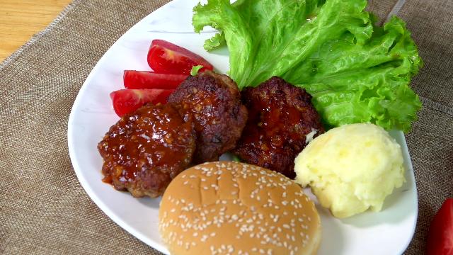 知道俄罗斯世界杯,知道俄罗斯汉堡排吗?