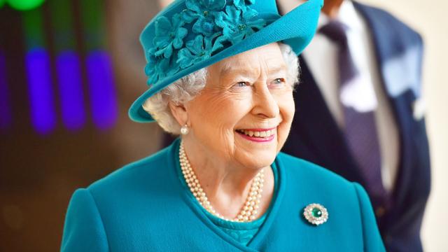 为什么英国宁愿供养王室,也不直接废除?