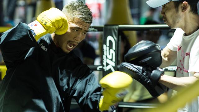 拳击 世界拳王争霸赛 2018年3月4日,凯尔·布