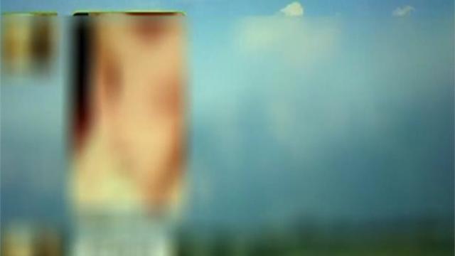 女生发了条朋友圈引来色狼 培训班老师竟发自