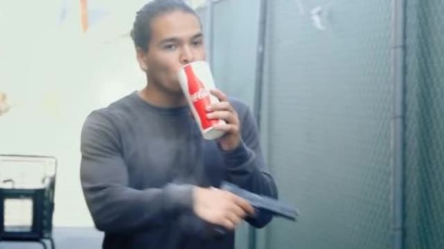 喜剧短片《Leading Lady Parts-人人视频app的