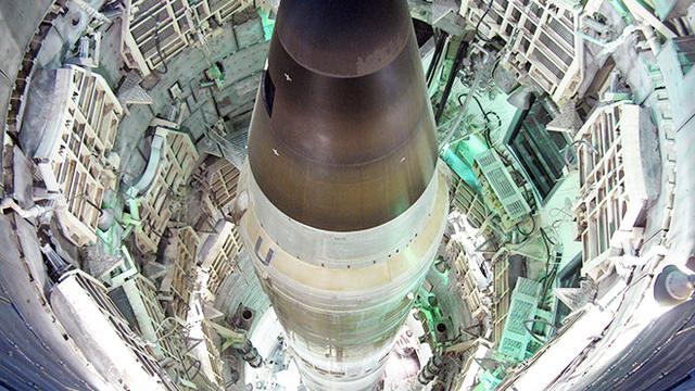 苏联导弹发射井的井盖,防御能力有多强?看这重量就能猜到了