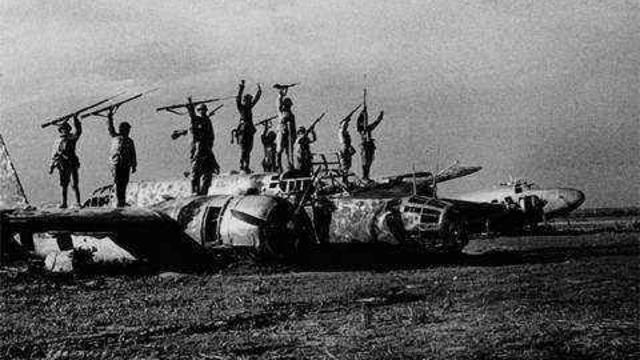 20180918《军情直播间》:俄30万兵力鏖战东