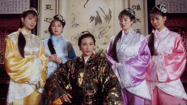 后来经过《警世通言》冯梦龙的笔下就成了《唐解元一笑姻缘》了,再到