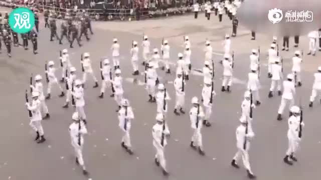 台湾军队操演伴奏用 恋爱ing 网友 用爱打仗 含视频 手机新浪网