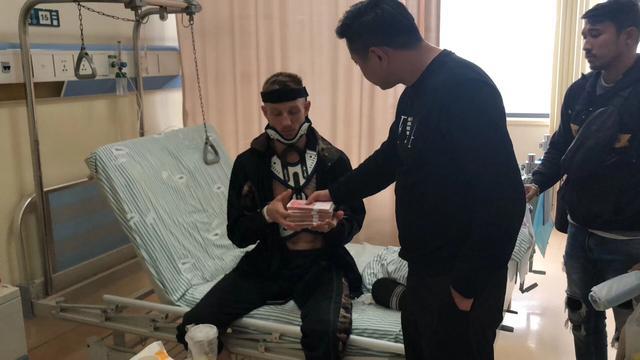 武警拳王孟庆浩遇生涯最大挑战,摔法出色的他有没有机会打ufc?