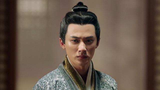 曹昂,曹丕,曹植,曹彰,曹冲是曹操的儿子.也是三国时期比较厉害的人才.