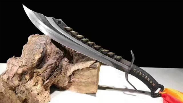 古代兵器大刀背上装很多铁环你了解铁环有什么用途吗