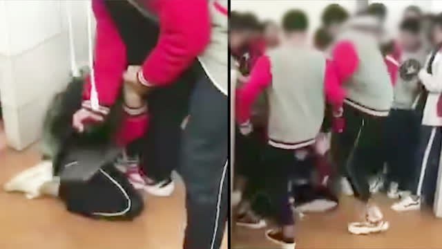 中学女生围殴男生