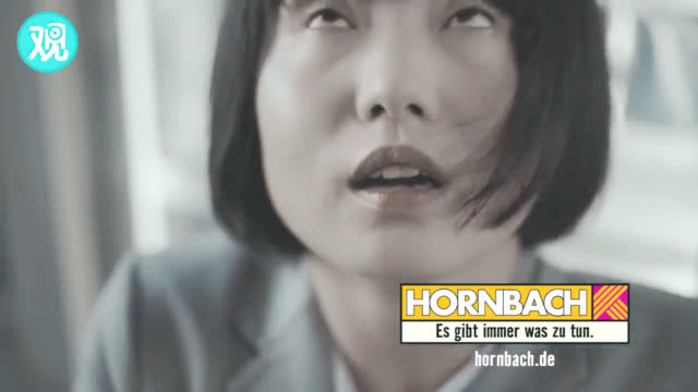 亚洲骚女:亚洲女闻白人男子脏衣服?这条德国广告被骂惨