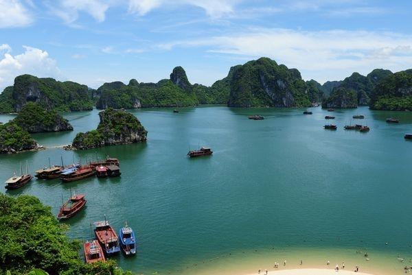 越南最火爆的"特色"景点,为何当地导游却表示:已婚人士不能去