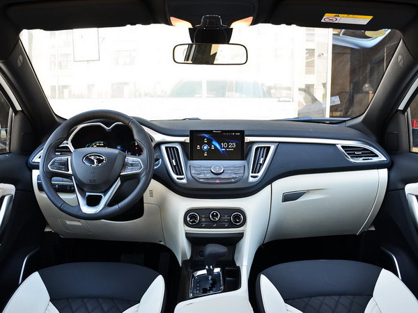 东南汽车  1.5T 大中控全景