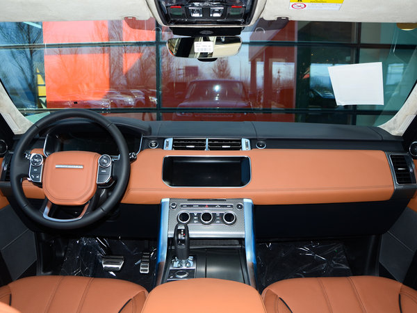 路虎  3.0 大中控全景