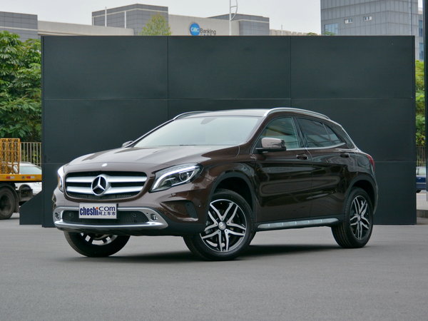 北京奔驰  GLA200 左前正45度