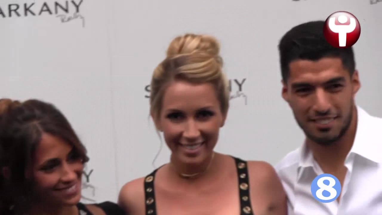 梅西苏神夫妇参加商业活动