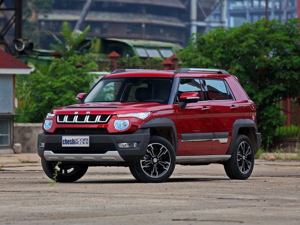 北京  1.5T 左前正45度