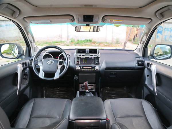 一汽丰田  2.7L 自动 大中控全景