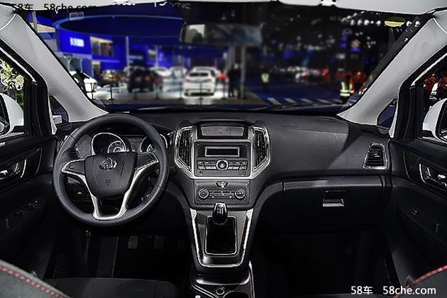 2017重庆车展 长安睿行S50V车型首次亮相