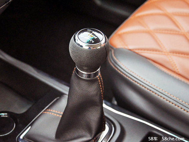 SWM斯威X3正式上市 售价XX.XX-XX.XX万元