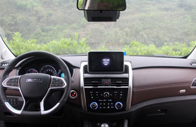 水均益主持黄晓明代言 七座SUV比速T5上市7.29万起