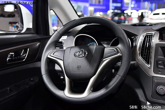 2017重庆车展 长安睿行S50V车型首次亮相