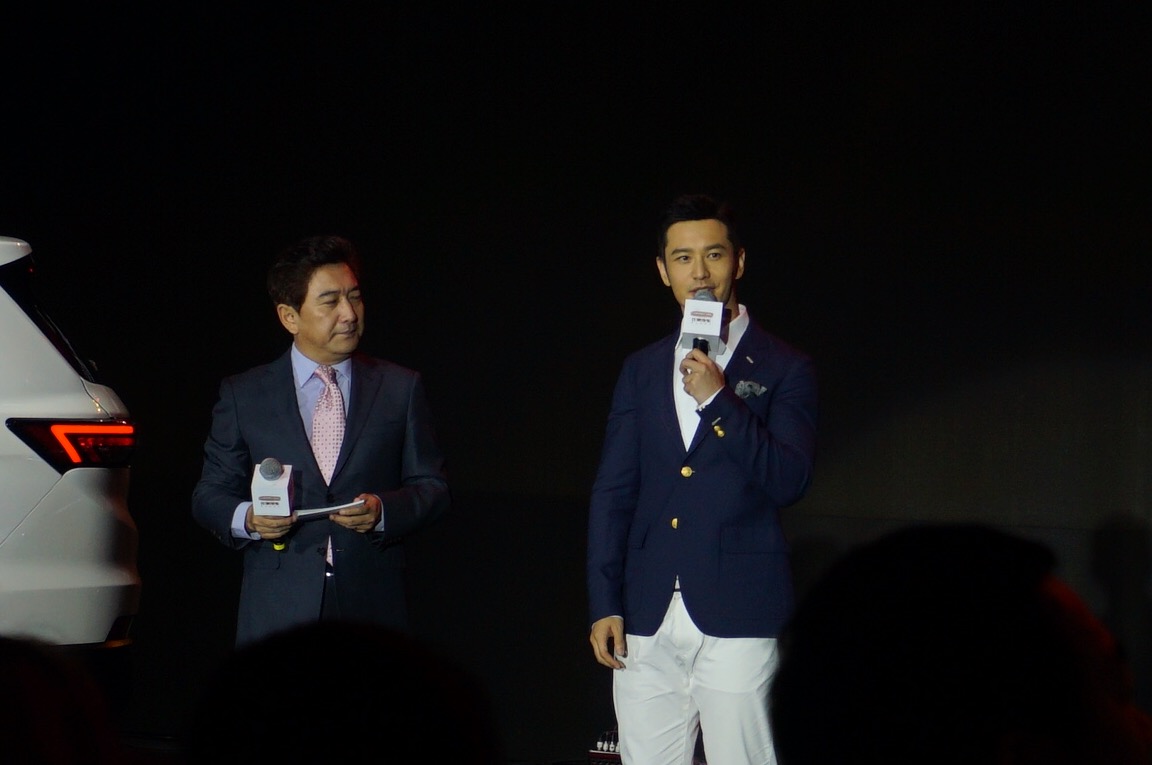 水均益主持黄晓明代言 七座SUV比速T5上市7.29万起