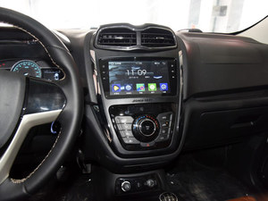 SWM斯威X3正式上市 售价XX.XX-XX.XX万元