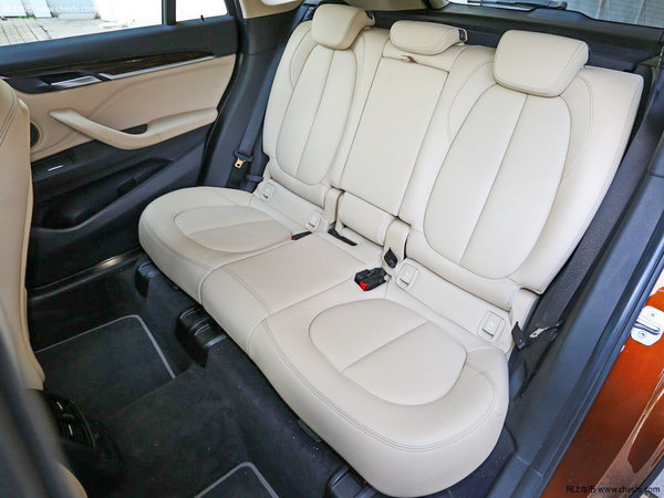 心疼刘涛姐姐 有这五款车再也不怕人多坐不下-图12