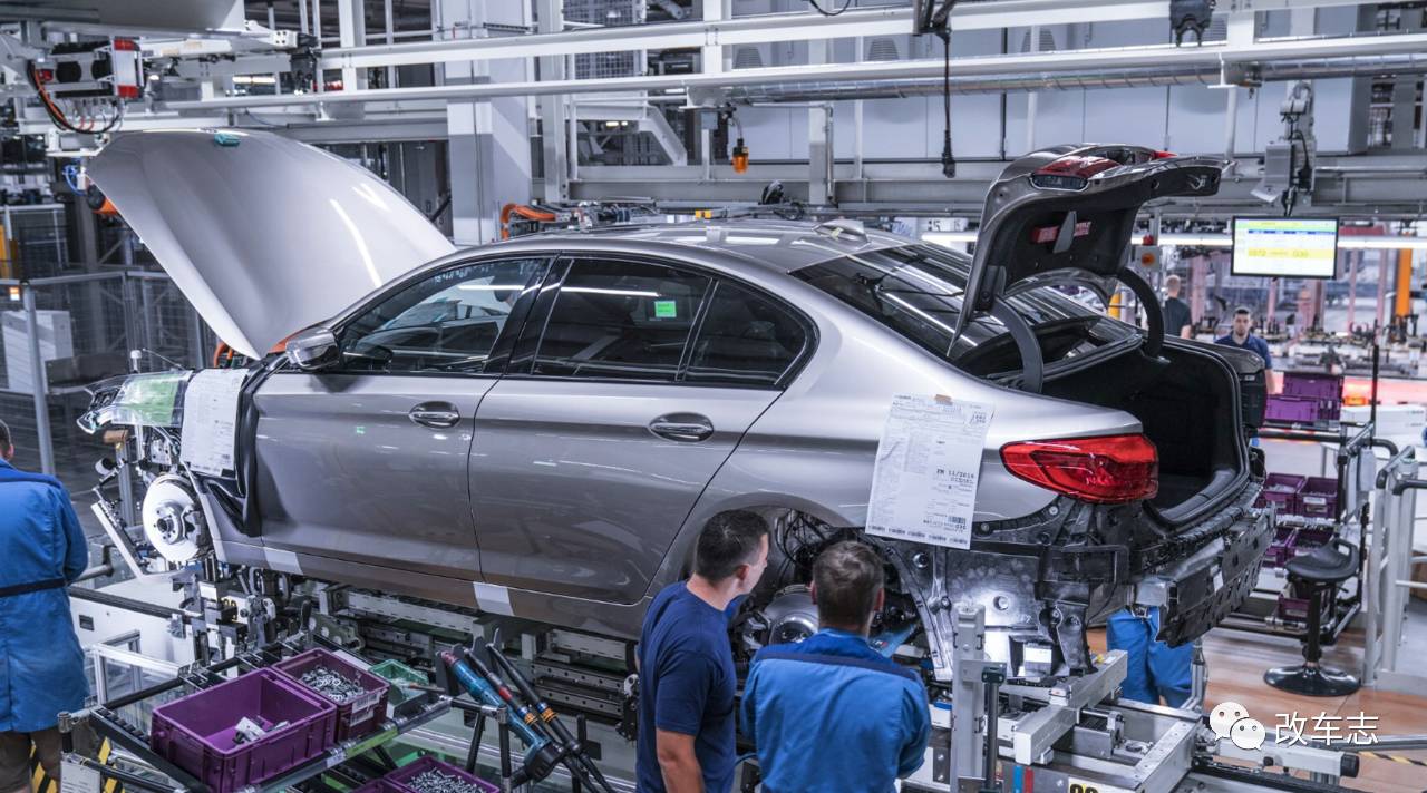 想买全新宝马5系的注意了，除了开眼角还有哪些实质性升级？