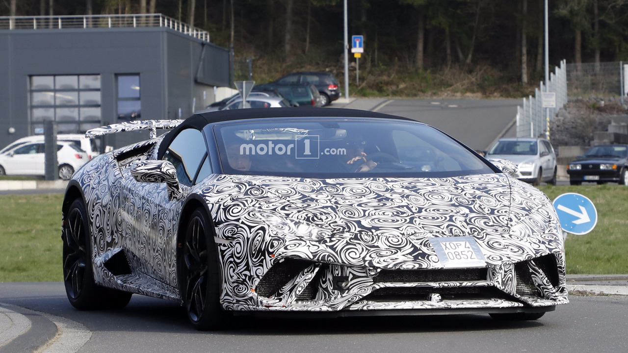 2018-lamborghini-huracan-performante-spyder-spy-photo (6).jpg