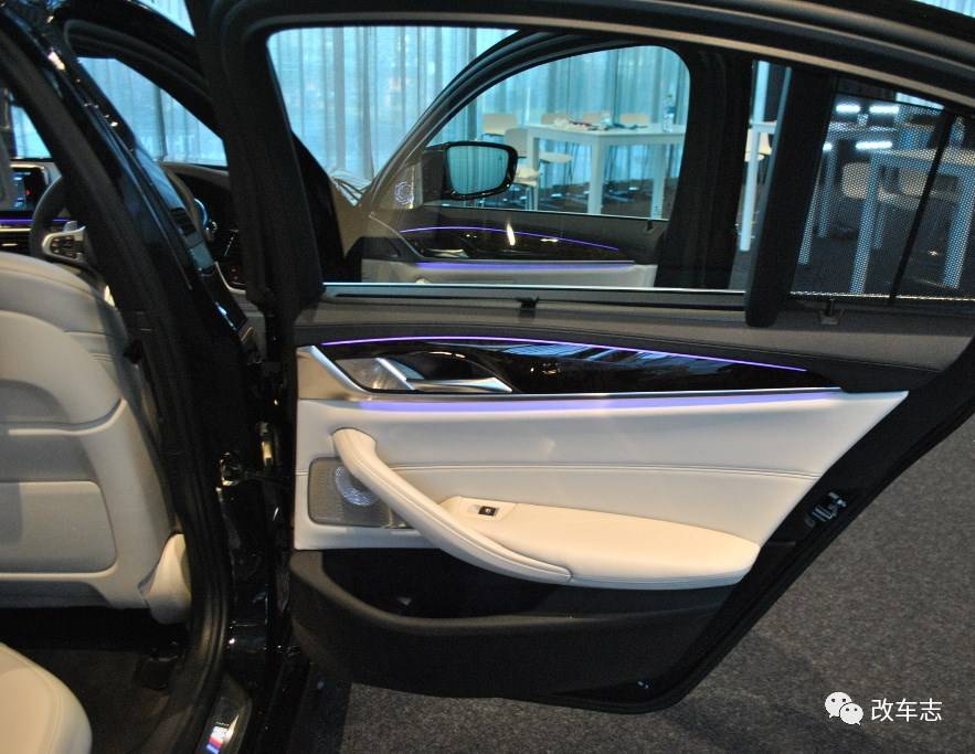 想买全新宝马5系的注意了，除了开眼角还有哪些实质性升级？