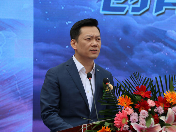 活动现场东风启辰汽车公司副总经理马磊向网上车市表示:"国内经济新