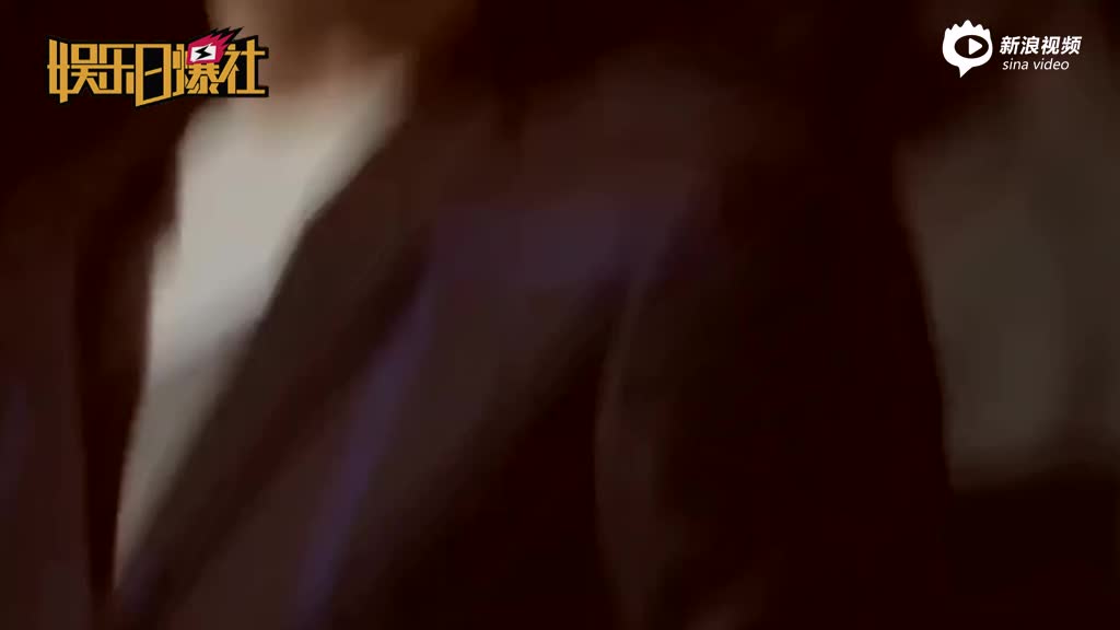 林更新赵又廷深情对视