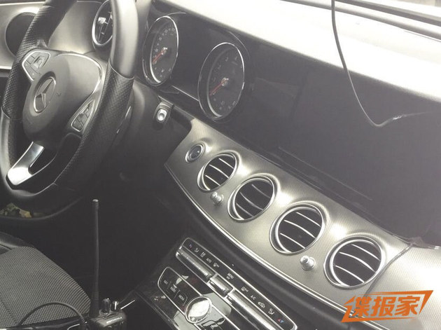 疑似国产E级入门版谍照 无天窗/小屏幕