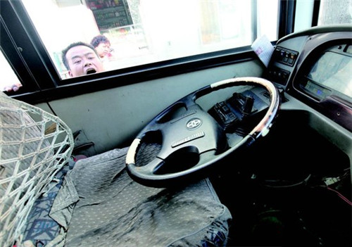 [转帖]应对紧急车辆事故 这些简单粗暴的方法最管用