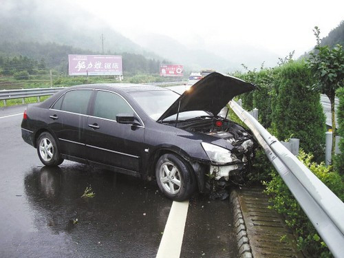 [转帖]应对紧急车辆事故 这些简单粗暴的方法最管用