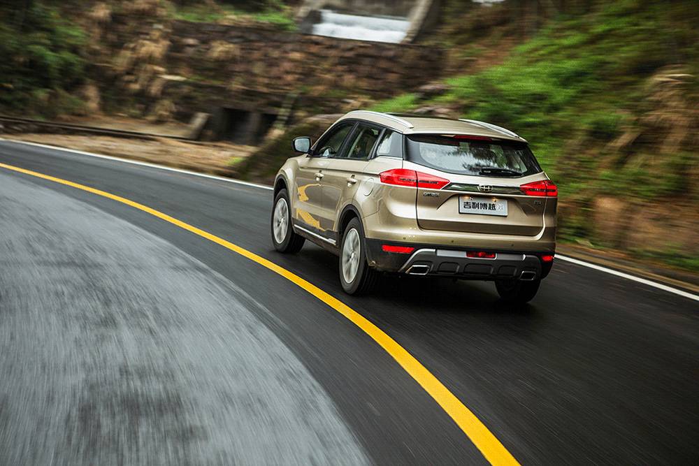 最火的三款国产SUV15万内哪个配置最划算？